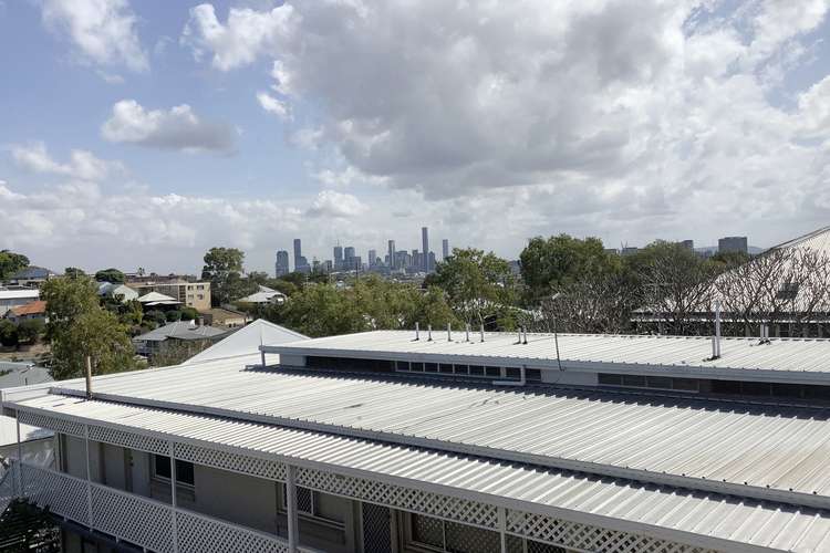 Main view of Homely unit listing, 5/104 Henderson st, Bulimba QLD 4171