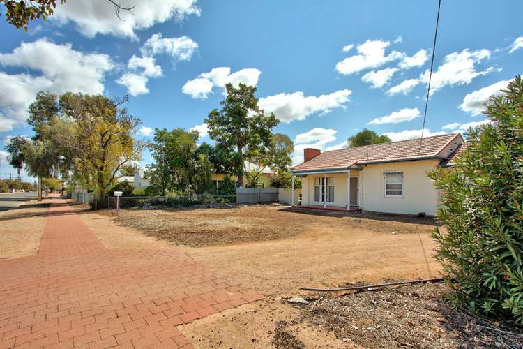 Fourth view of Homely house listing, 58 Sixteenth Street, Renmark SA 5341