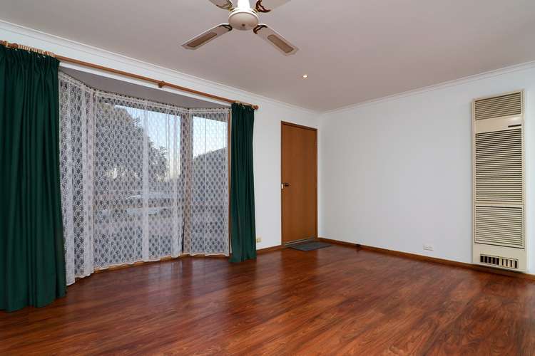 Fifth view of Homely house listing, 4 Kanumbra Court, Hallam VIC 3803