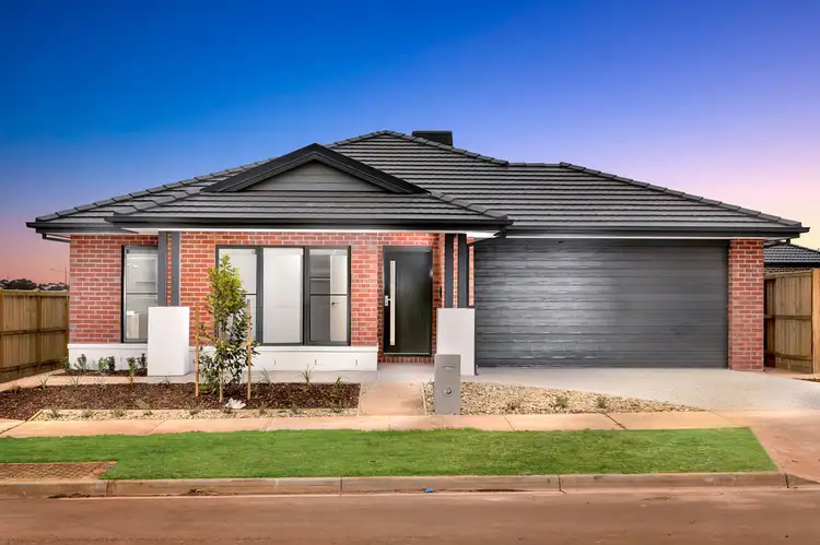 14 Welshie Street, Rockbank VIC 3335