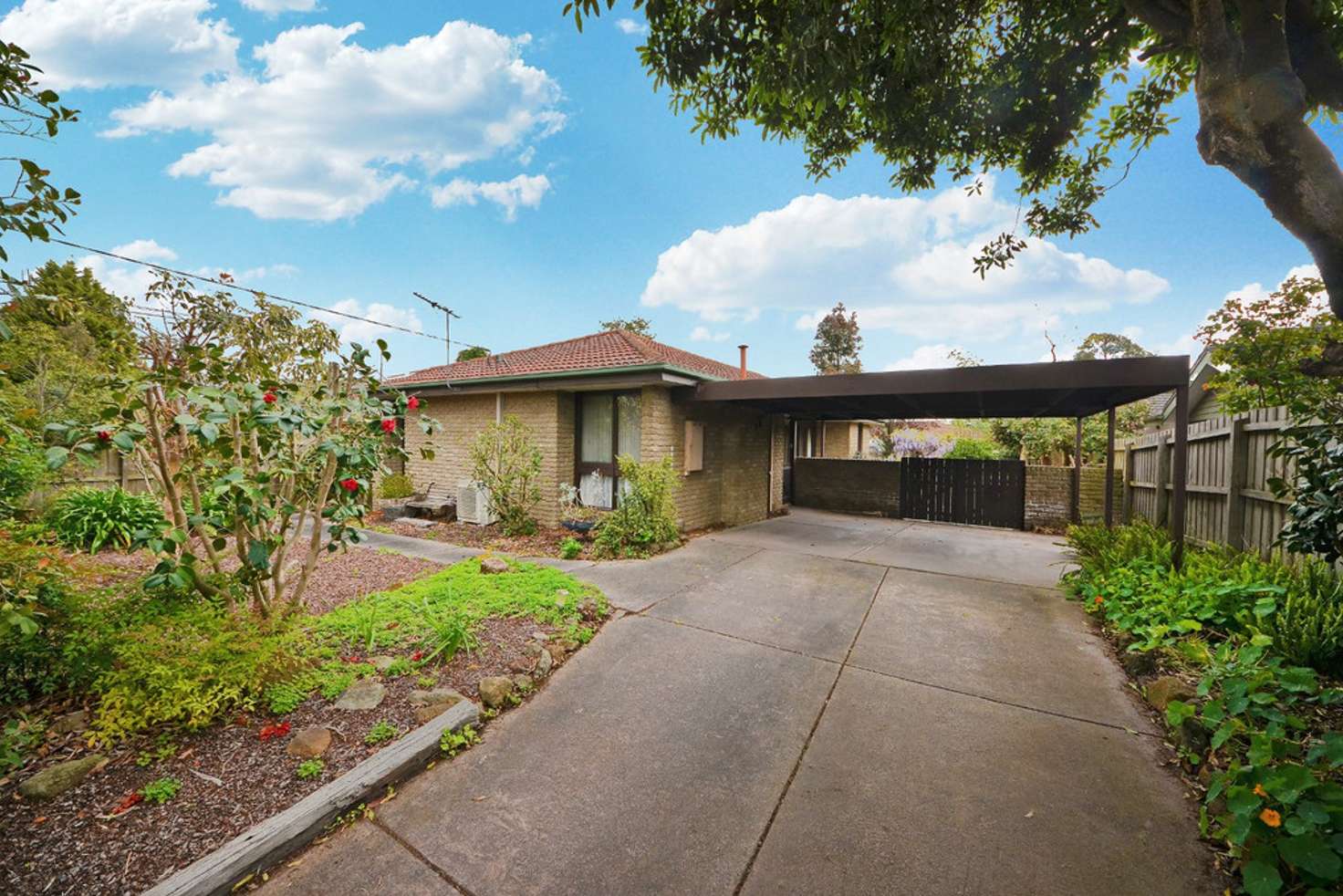 Main view of Homely house listing, 5 Camelot Drive, Glen Waverley VIC 3150