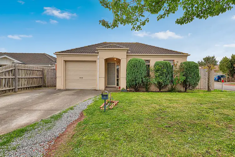 34 Bellbrae Crescent, Cranbourne West VIC 3977