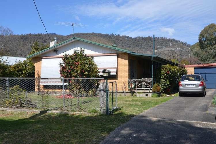 32 Valley Avenue, Mount Beauty VIC 3699