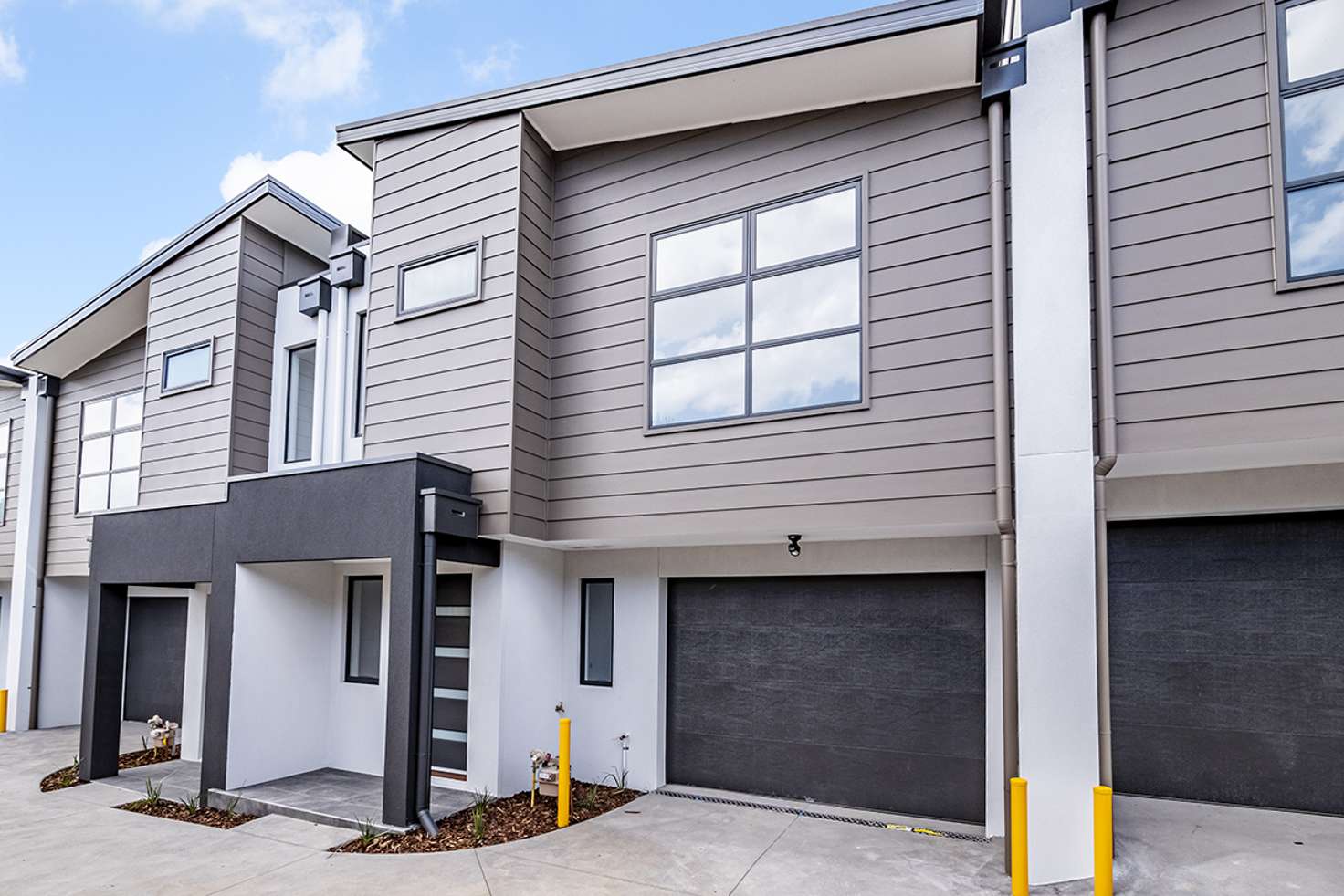 Main view of Homely townhouse listing, 3/9 Lamb Street, Cranbourne VIC 3977