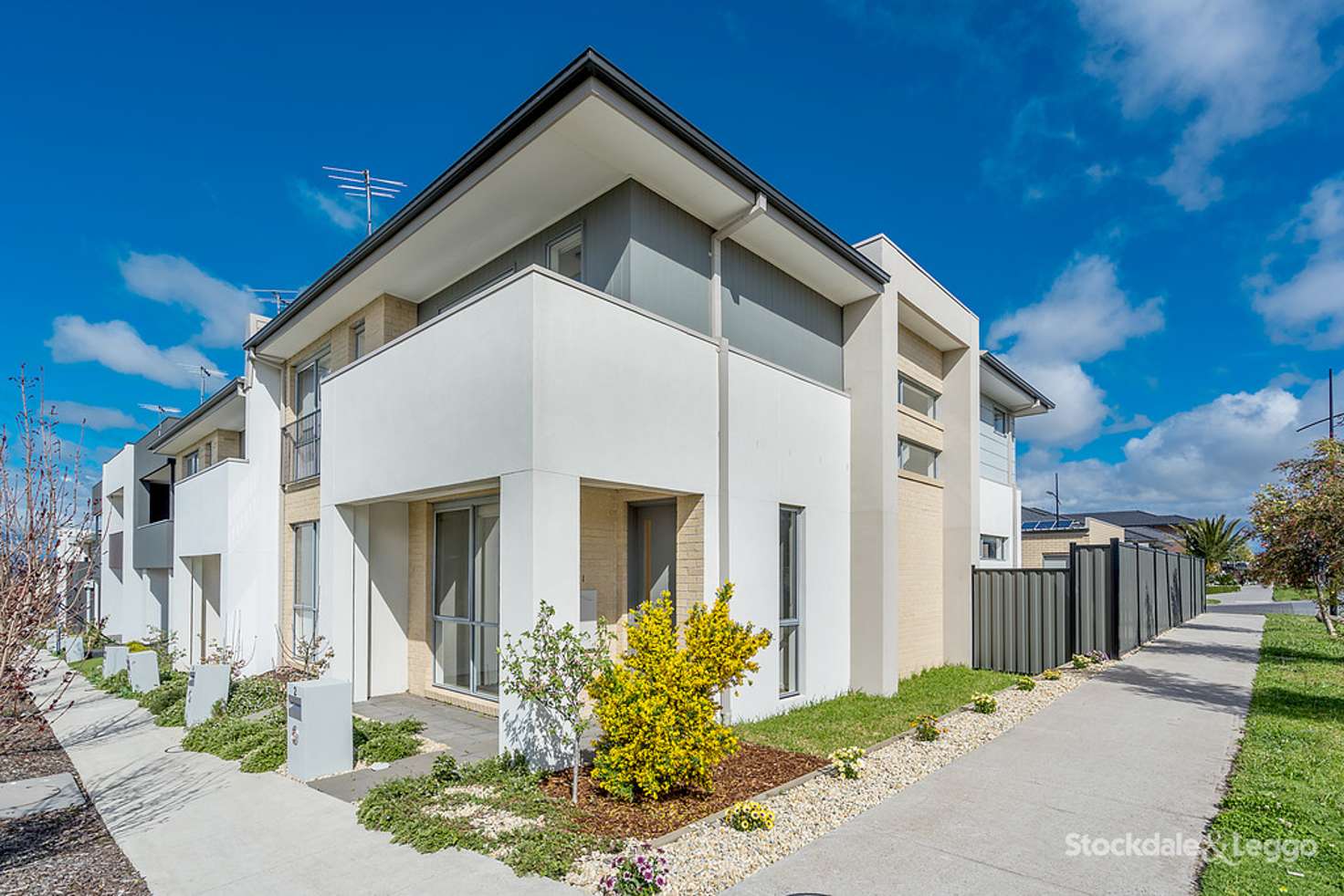 Main view of Homely townhouse listing, 2 Ely Walk, Craigieburn VIC 3064