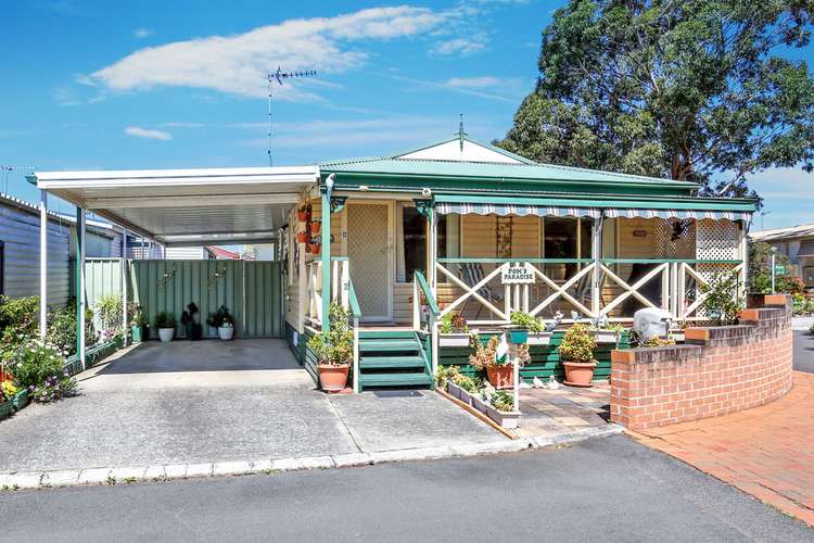 Main view of Homely house listing, 2 Lakeline Drive, Kanahooka NSW 2530