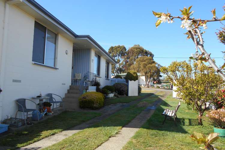 11 Selwyn Street, Triabunna TAS 7190