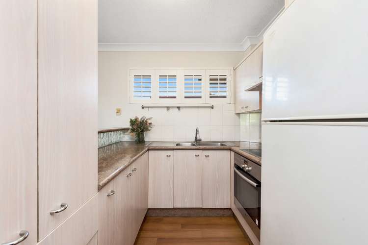 Fifth view of Homely apartment listing, 5/21 Earl Street, Greenslopes QLD 4120