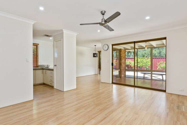Sixth view of Homely house listing, 2/5 Wood Court, Kardinya WA 6163