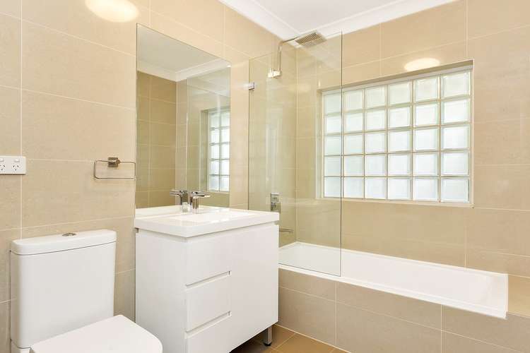 Fifth view of Homely apartment listing, 7/10 William street, Double Bay NSW 2028