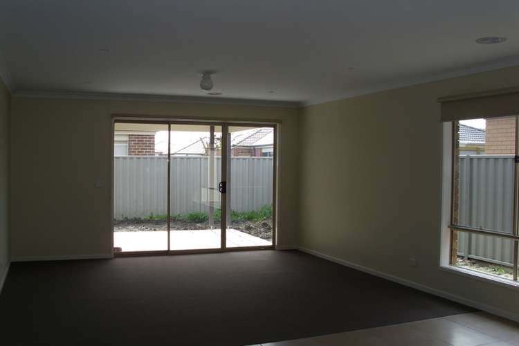 Fourth view of Homely house listing, 4 Bonnell Grove, Cranbourne East VIC 3977