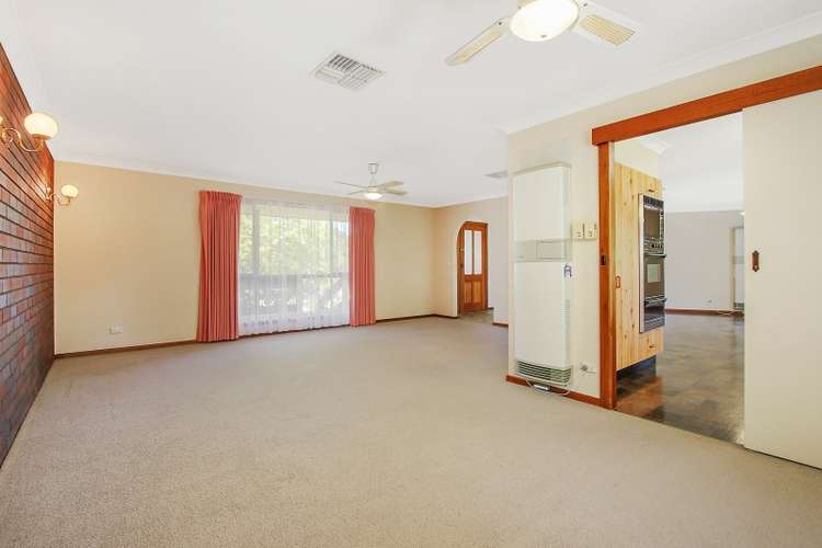 Third view of Homely house listing, 2 Warrina Court, Wodonga VIC 3690