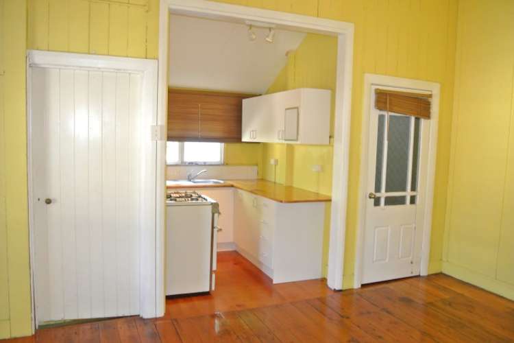 Main view of Homely unit listing, 1/30 Raven Street, West End QLD 4101