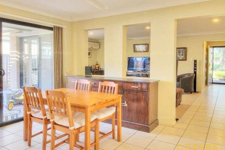 Fourth view of Homely house listing, 3 Golden Ash Court, Sunnybank Hills QLD 4109