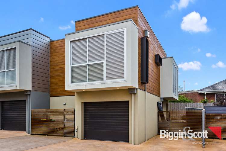 Second view of Homely townhouse listing, 2/55 Oriel Road, Ivanhoe VIC 3079