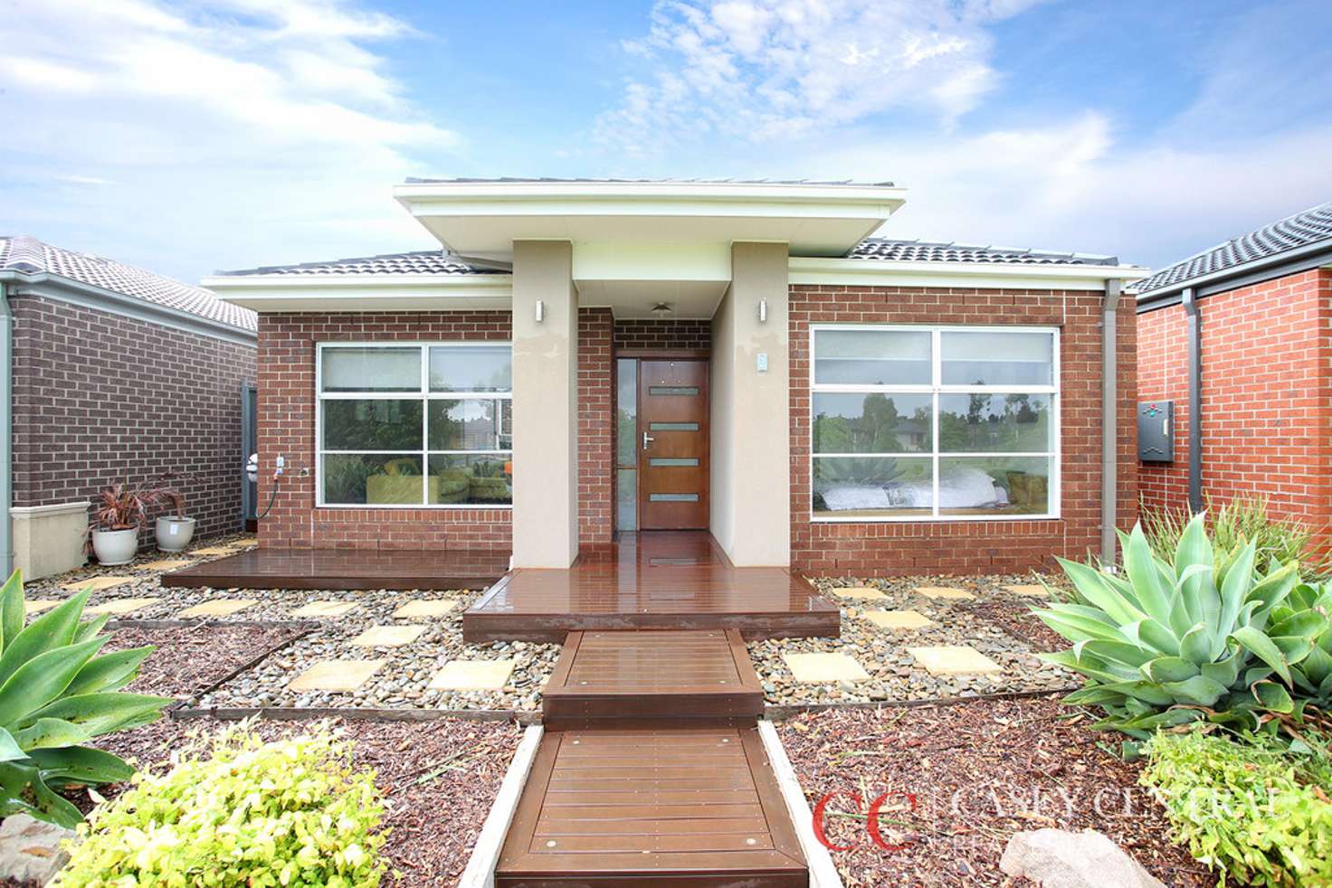 Main view of Homely house listing, 2 Pimpernel Place, Cranbourne North VIC 3977