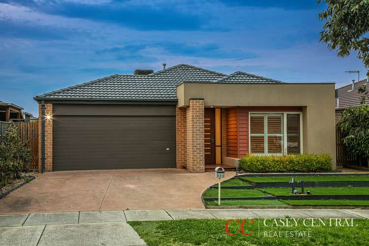 Second view of Homely house listing, 142 Mountainview Boulevard, Cranbourne North VIC 3977