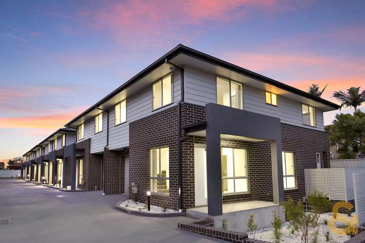 Main view of Homely townhouse listing, 9/111-113 Canberra Street, Oxley Park NSW 2760