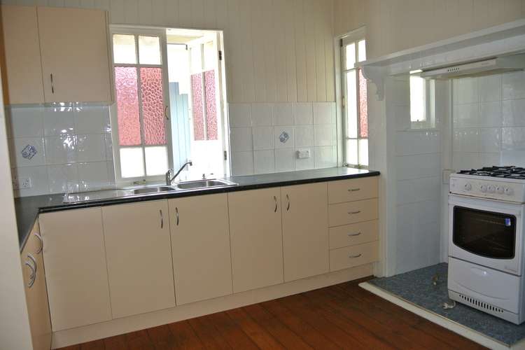 Fifth view of Homely house listing, 2 Deighton Road, Dutton Park QLD 4102