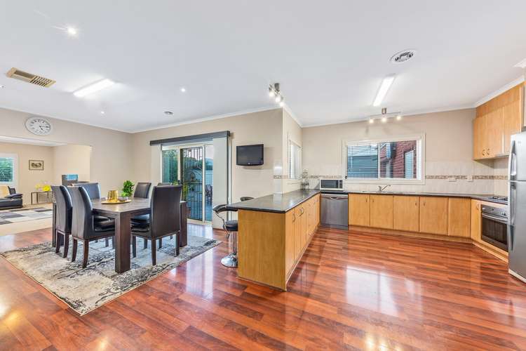 Seventh view of Homely house listing, 7 Girraween Place, Caroline Springs VIC 3023