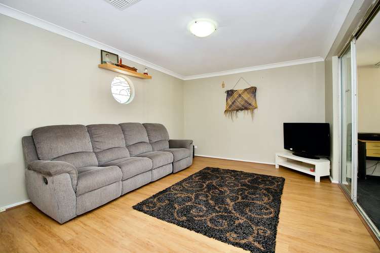 Fifth view of Homely house listing, 32 Cambridge Crescent, Cooloongup WA 6168