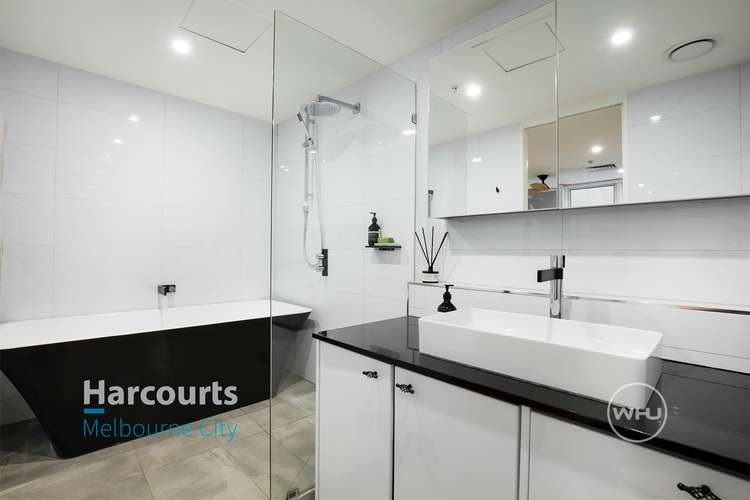 Sixth view of Homely apartment listing, P23/394 Collins Street, Melbourne VIC 3000