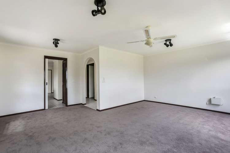 Second view of Homely house listing, 5 Kurt Place, Noble Park VIC 3174