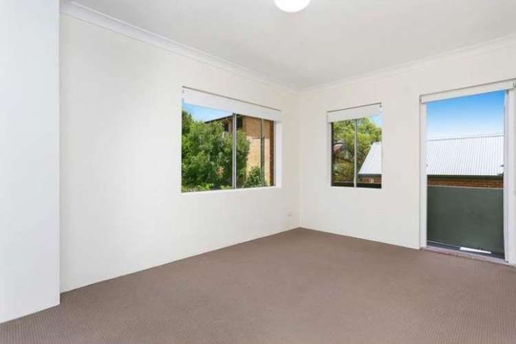 Third view of Homely apartment listing, 2/6 Hill Street, Coogee NSW 2034