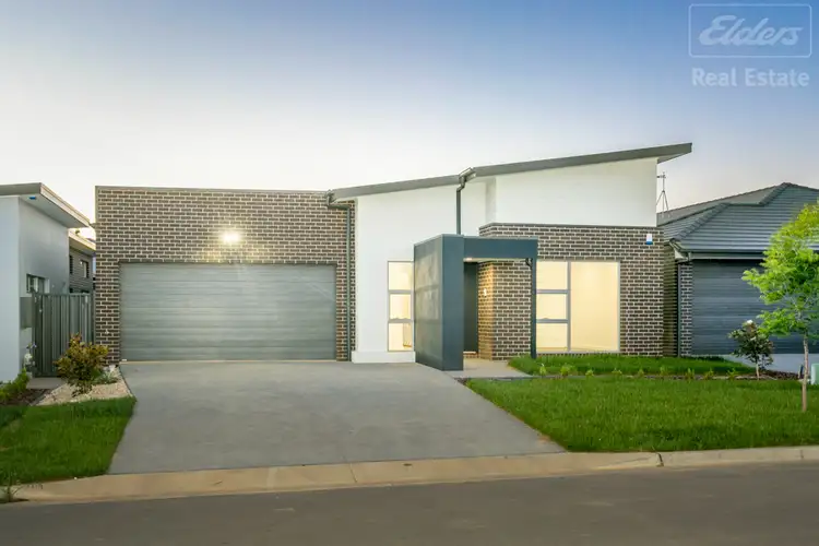 30 Zealie Bend, Googong NSW 2620