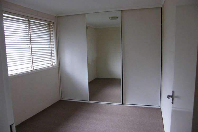 Fifth view of Homely unit listing, 18/9-13 Ligar Street, Sunbury VIC 3429