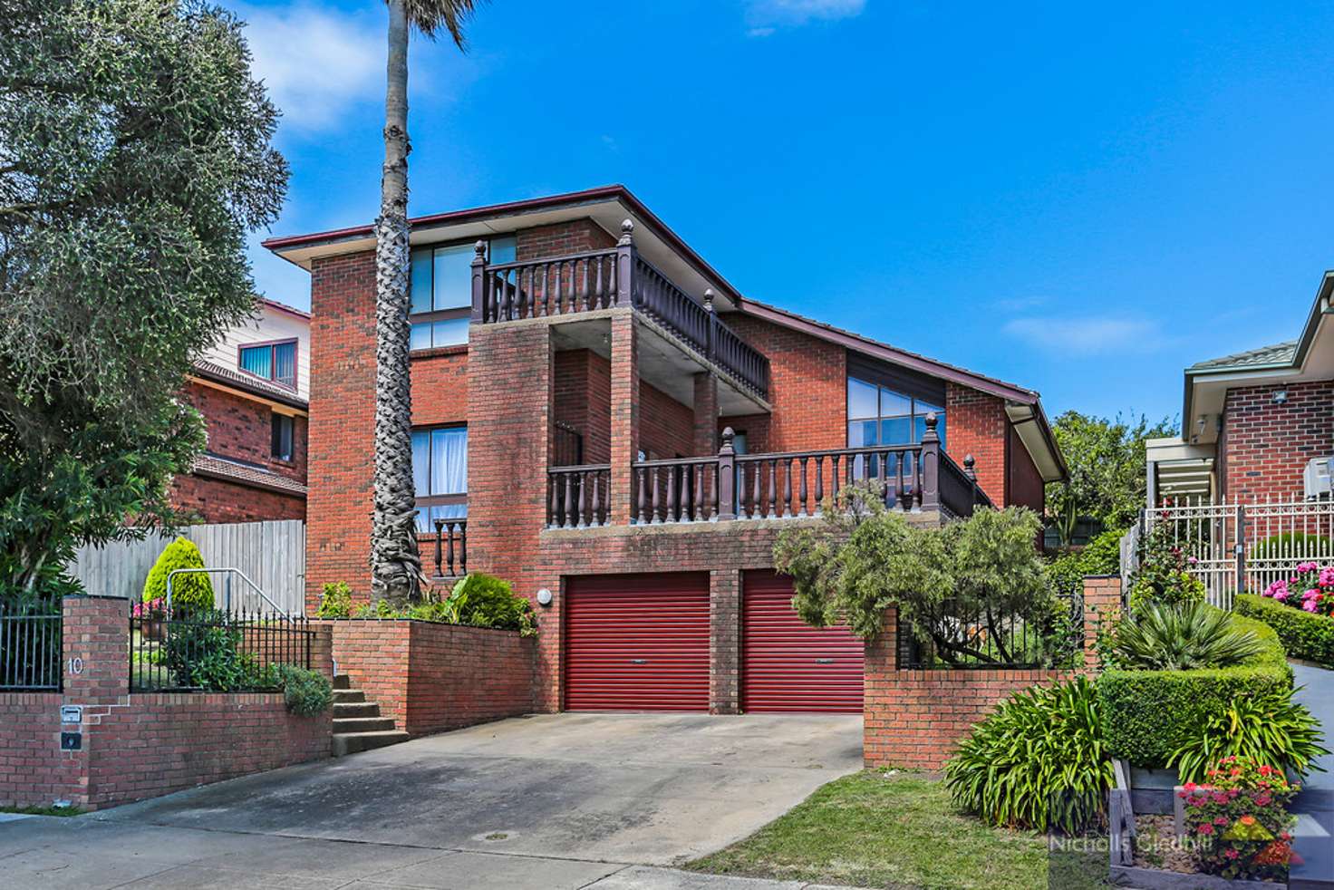 Main view of Homely house listing, 10 Gray Close, Endeavour Hills VIC 3802