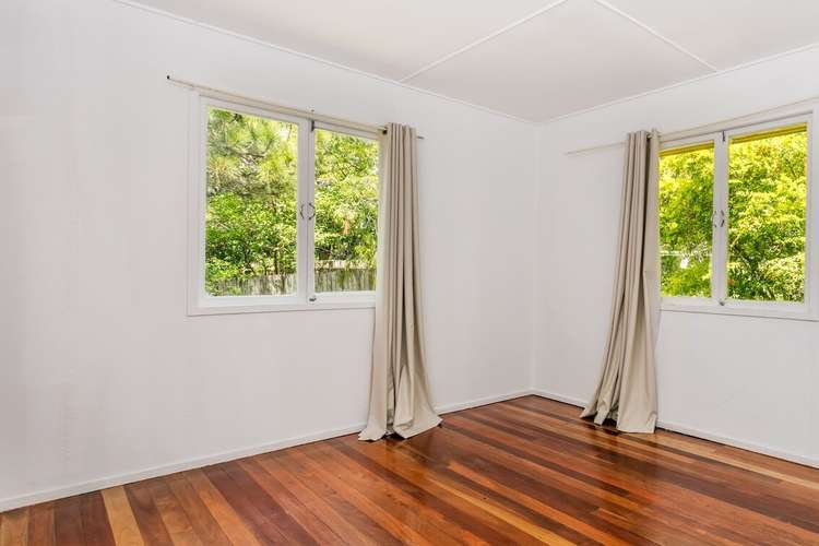 Fifth view of Homely house listing, 4 Arthur Street, Woodridge QLD 4114