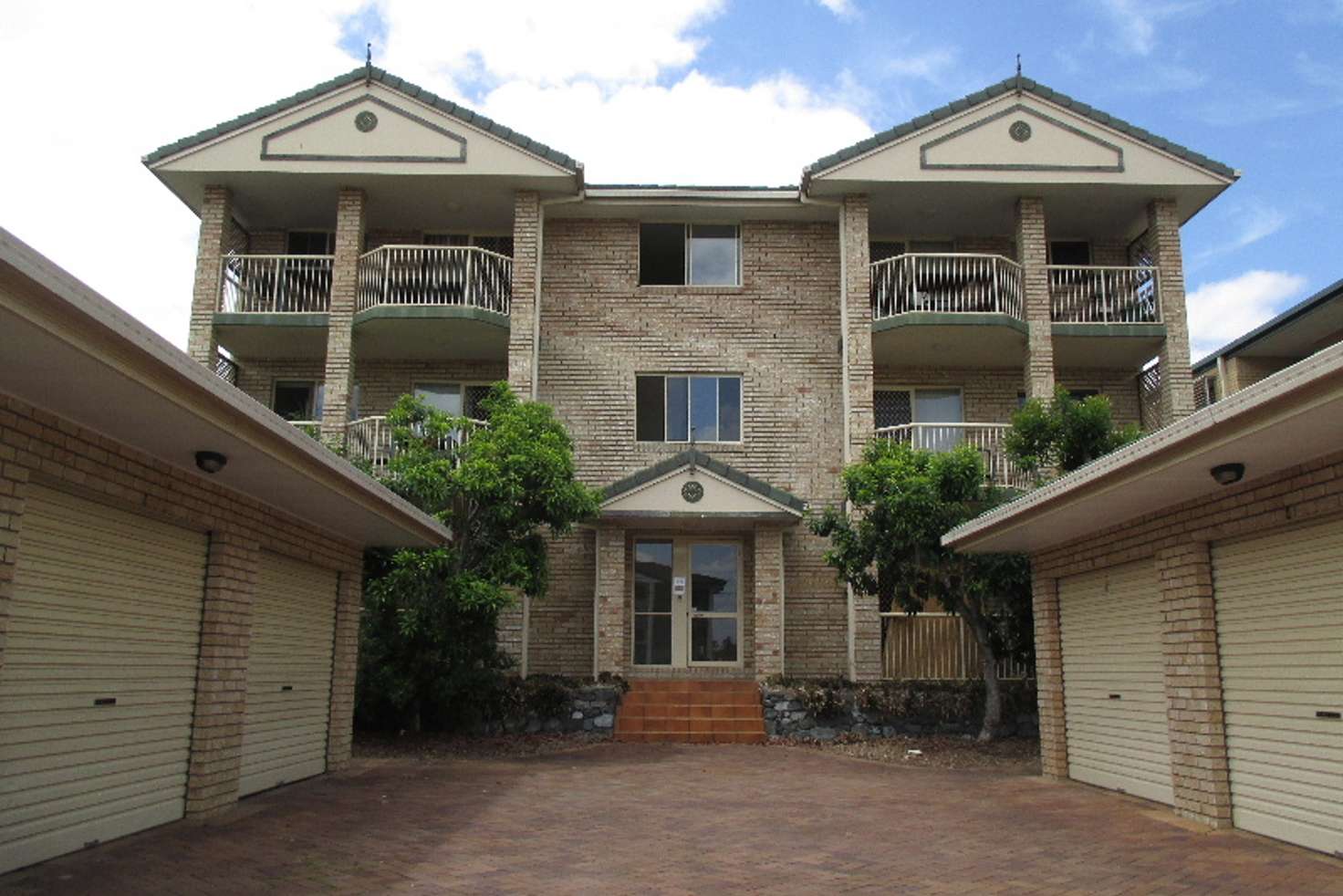 Main view of Homely unit listing, 1/7 Weston Street, Coorparoo QLD 4151