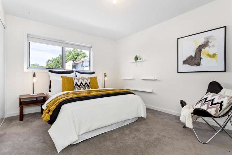 Fifth view of Homely townhouse listing, 2/18 Hiddleston Avenue, Box Hill South VIC 3128