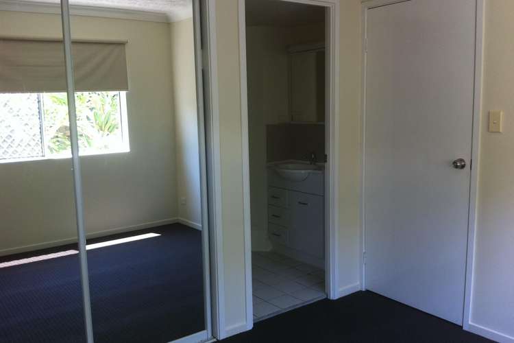 Second view of Homely unit listing, 4/9 Durham Street, St Lucia QLD 4067