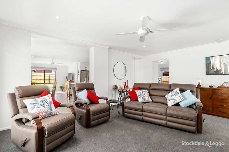 Second view of Homely house listing, 7 Myrtle Crescent, Traralgon VIC 3844