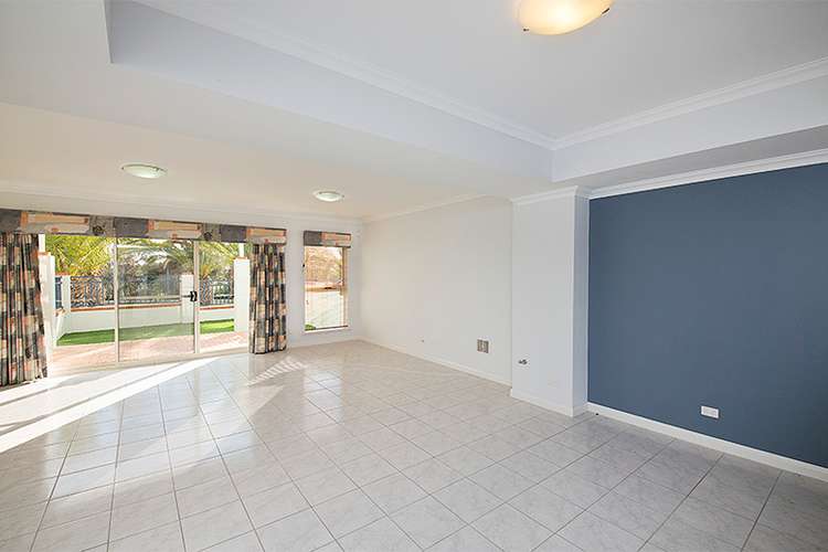 Sixth view of Homely townhouse listing, 3/2 Albenga Place, Secret Harbour WA 6173