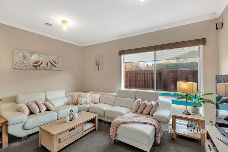 Second view of Homely house listing, 4 Silvergum Place, Cranbourne VIC 3977