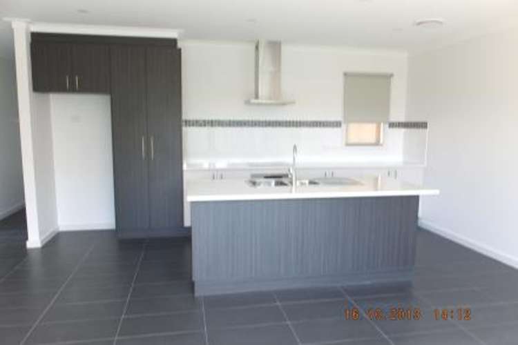 Second view of Homely unit listing, 2/5 Graham Street, Shepparton VIC 3630