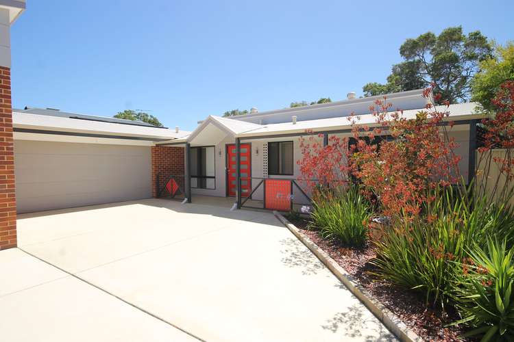 Second view of Homely house listing, 7 Riley Court, Australind WA 6233