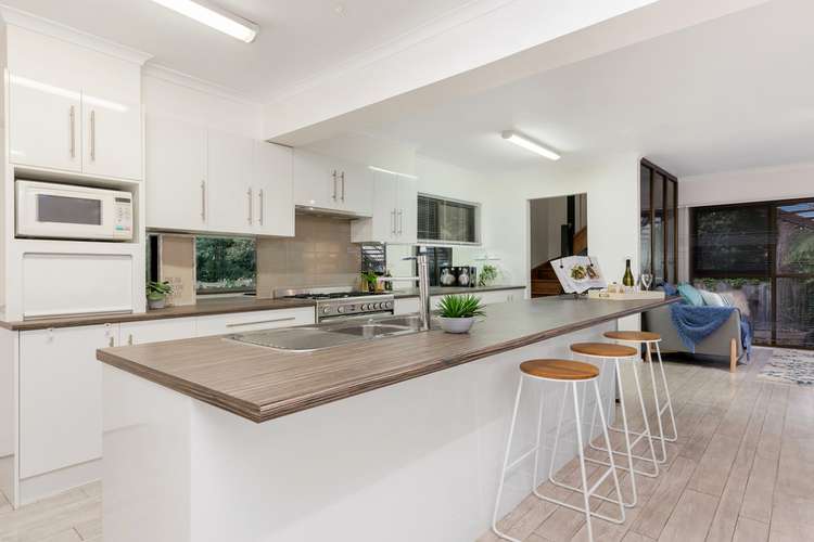 Fifth view of Homely house listing, 8 Faversham Square, Ferntree Gully VIC 3156