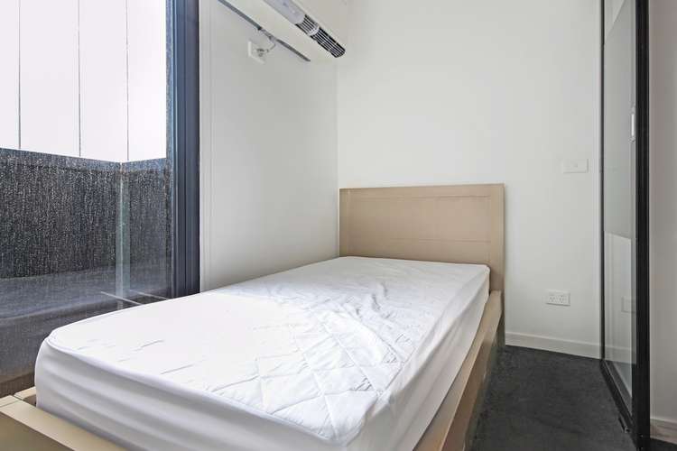 Fifth view of Homely apartment listing, 703/591-593 Elizabeth St, Melbourne VIC 3000