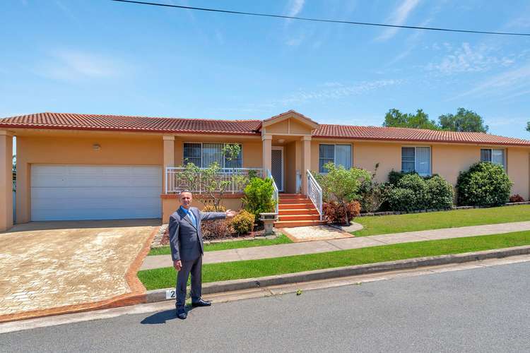 2 Browning Close, Wetherill Park NSW 2164