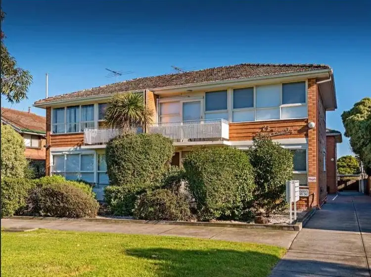 10/23 Daisy Street, Essendon VIC 3040