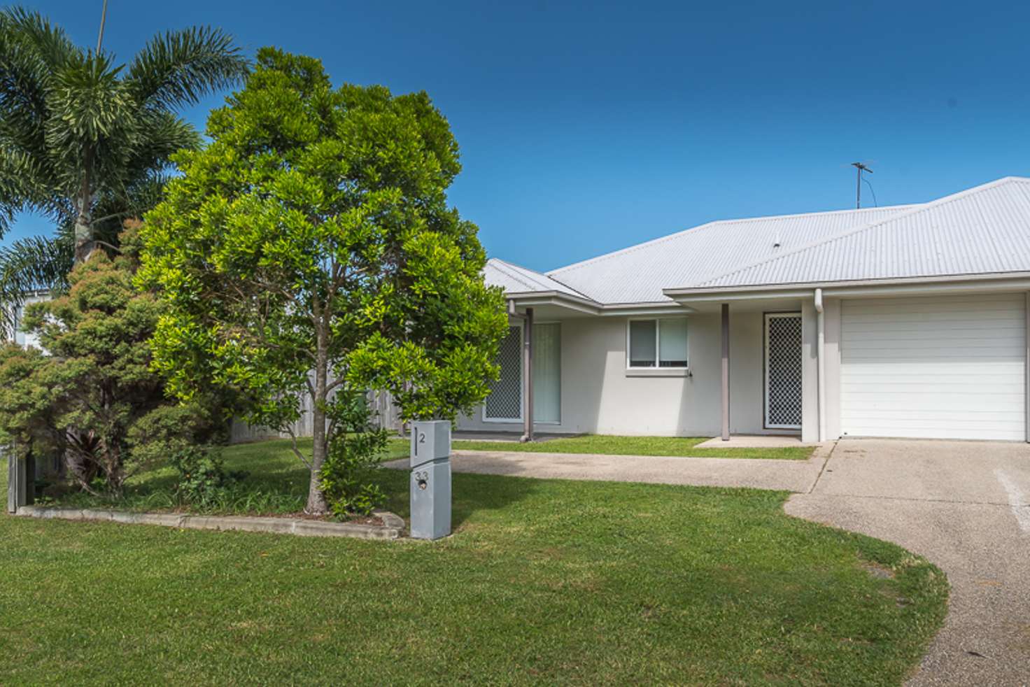 Main view of Homely unit listing, 2/33 Ontario Parade, Andergrove QLD 4740