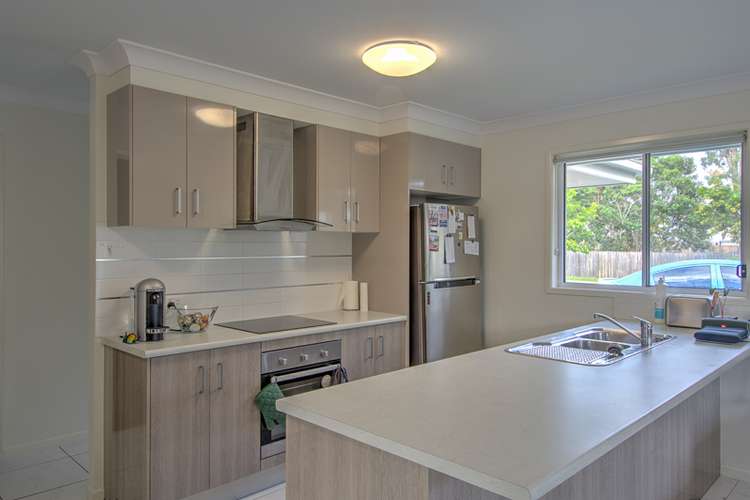 Third view of Homely unit listing, 2/33 Ontario Parade, Andergrove QLD 4740