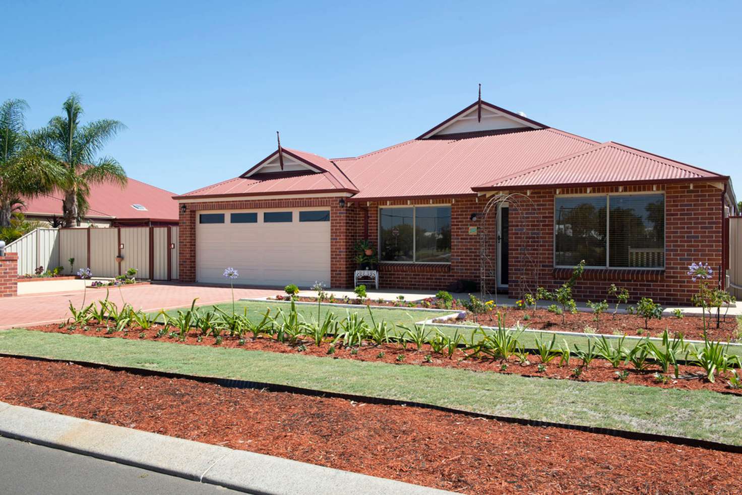 Main view of Homely house listing, 10 Opal Drive, Australind WA 6233