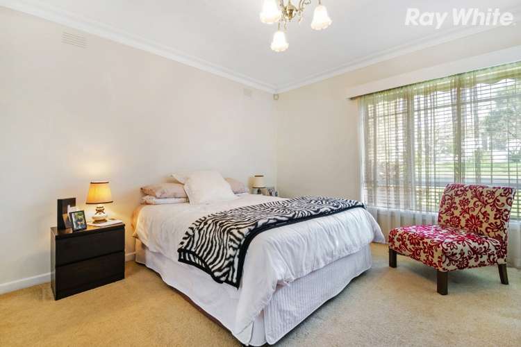 Fourth view of Homely house listing, 21 Trevor Court, Mount Waverley VIC 3149