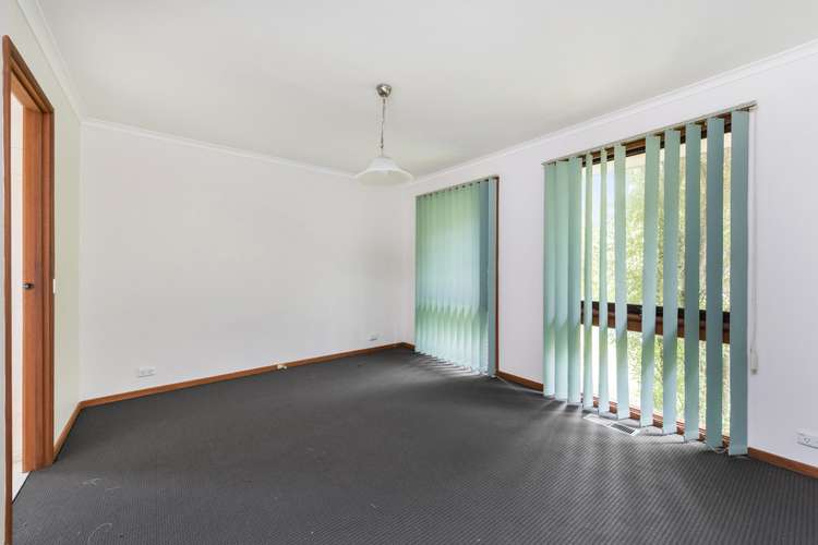 Fourth view of Homely house listing, 15 Constance Court, Narre Warren VIC 3805
