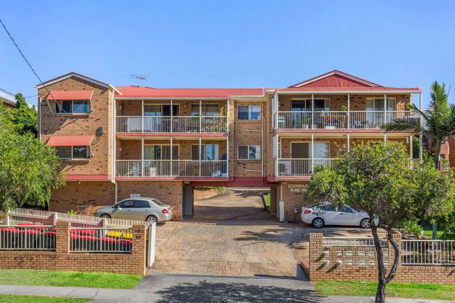 Main view of Homely unit listing, 11/98 Pembroke Road, Coorparoo QLD 4151